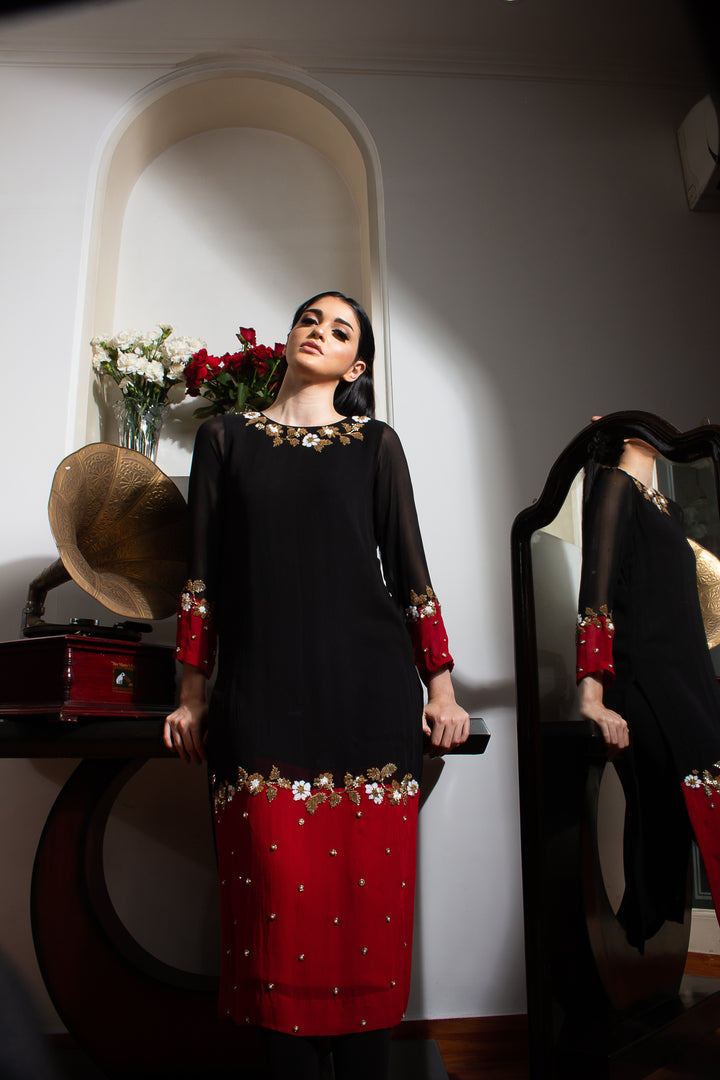 Black & Red - Old world charm