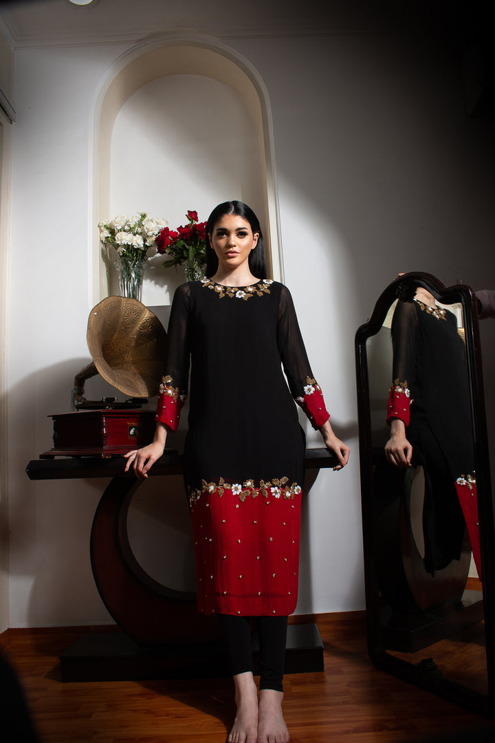 Black & Red - Old world charm