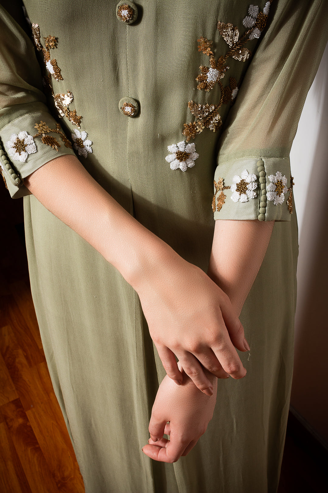 Olive & Red - Old world charm