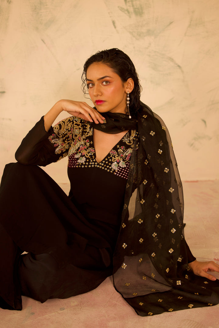 MIDNIGHT BLACK - SITARA