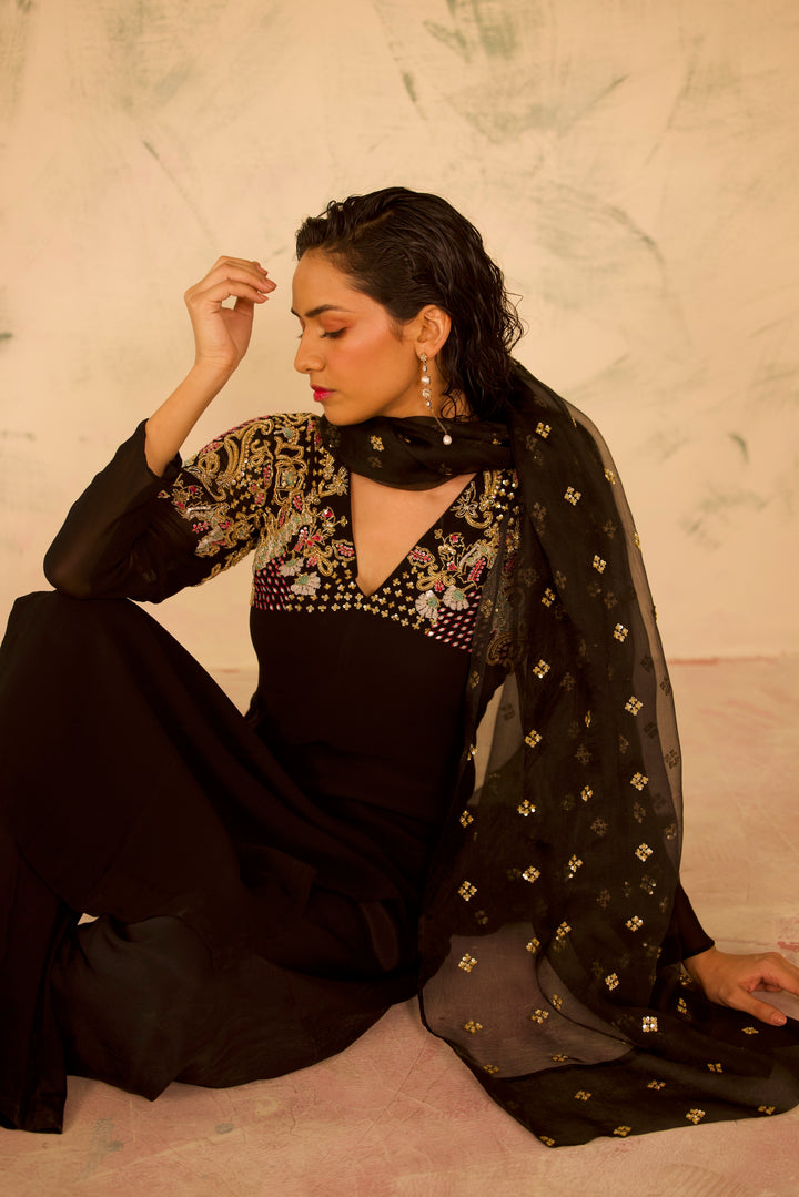 MIDNIGHT BLACK - SITARA