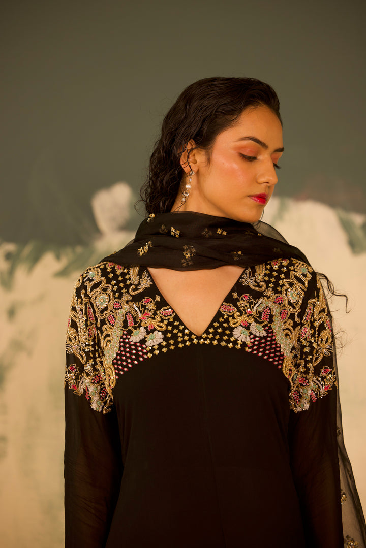 MIDNIGHT BLACK - SITARA