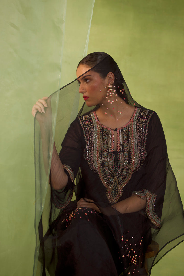 BLACK MUSE - SITARA